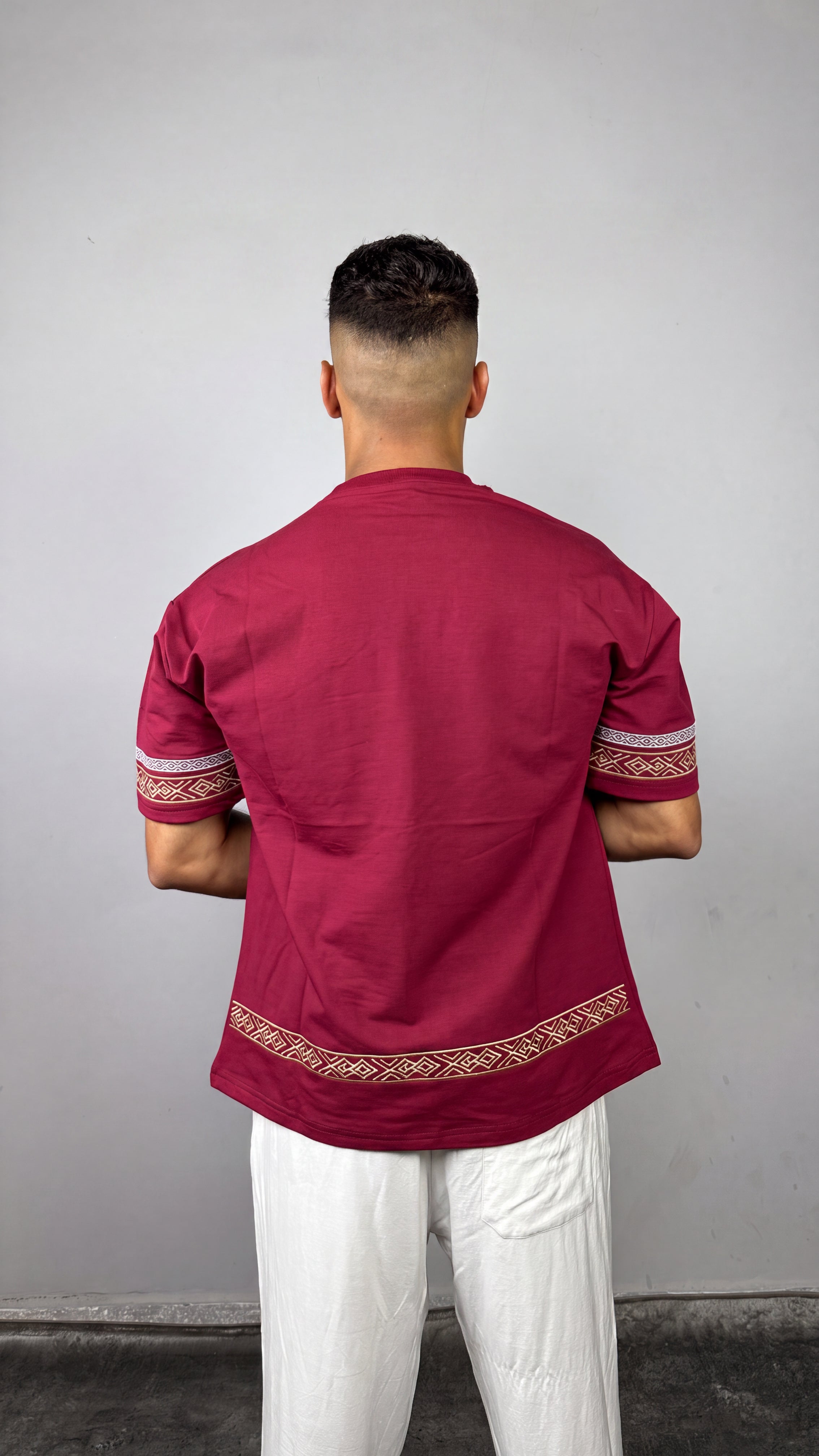 Iconic T-Shirt Burgundy – Back view